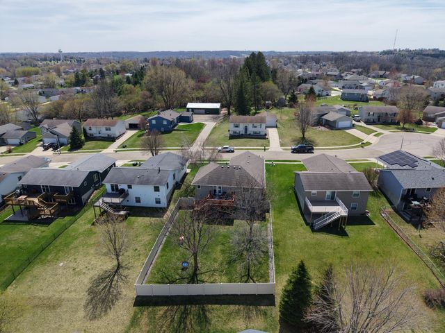 4839 Salley Lane NW, Rochester, MN 55901