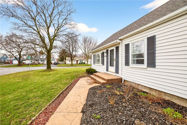 264 Harvest Drive, Greece, NY 14626