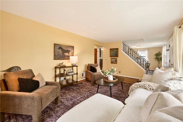 264 Harvest Drive, Greece, NY 14626