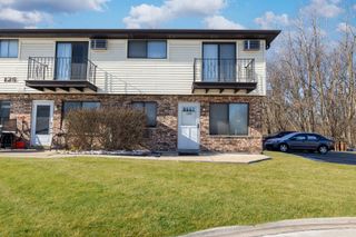 125 Willows Edge Court C, Willow Springs, IL 60480