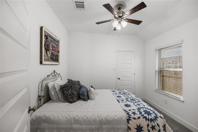 122 Hidden Peak Drive, Montgomery, TX 77316