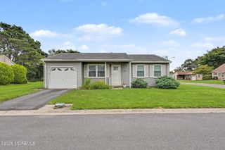 15 Mill Road, Whiting, NJ 08759