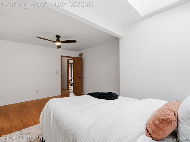 6733 Bloomfield Lane, West Bloomfield Charter Township, MI 48322