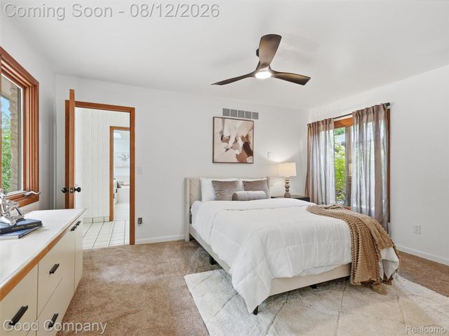 6733 Bloomfield Lane, West Bloomfield Charter Township, MI 48322
