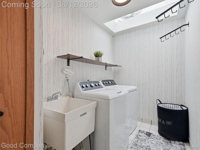 6733 Bloomfield Lane, West Bloomfield Charter Township, MI 48322