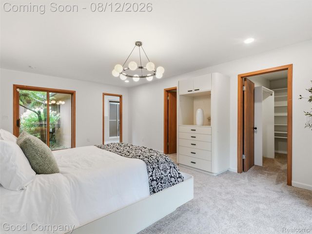 6733 Bloomfield Lane, West Bloomfield Charter Township, MI 48322