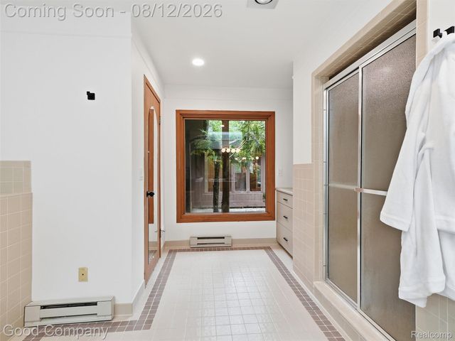 6733 Bloomfield Lane, West Bloomfield Charter Township, MI 48322