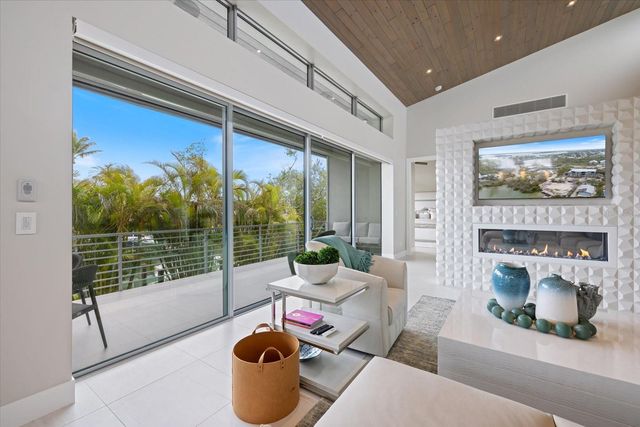 600 DE NARVAEZ DRIVE, Longboat Key, FL 34228