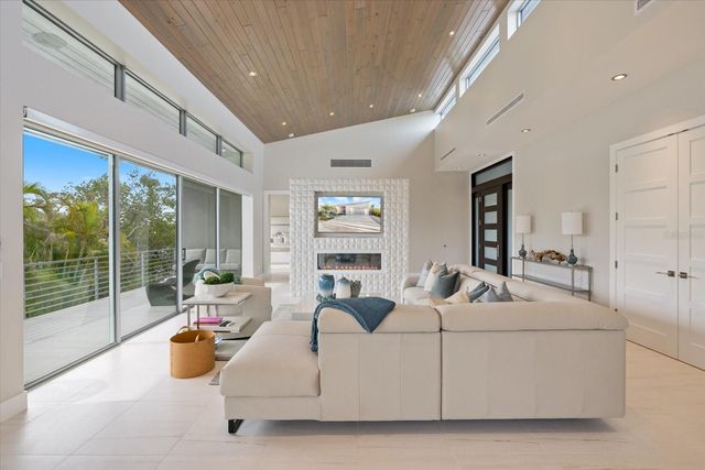 600 DE NARVAEZ DRIVE, Longboat Key, FL 34228