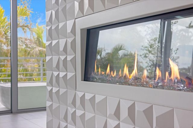 600 DE NARVAEZ DRIVE, Longboat Key, FL 34228