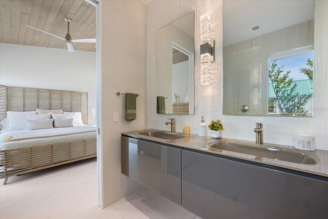 600 DE NARVAEZ DRIVE, Longboat Key, FL 34228