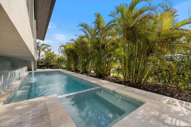 600 DE NARVAEZ DRIVE, Longboat Key, FL 34228