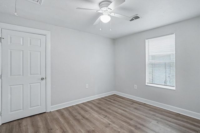 2523 7th Avenue N, Texas City, TX 77590