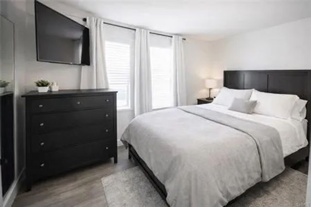 1825 W Balboa Boulevard, Newport Beach, CA 92663