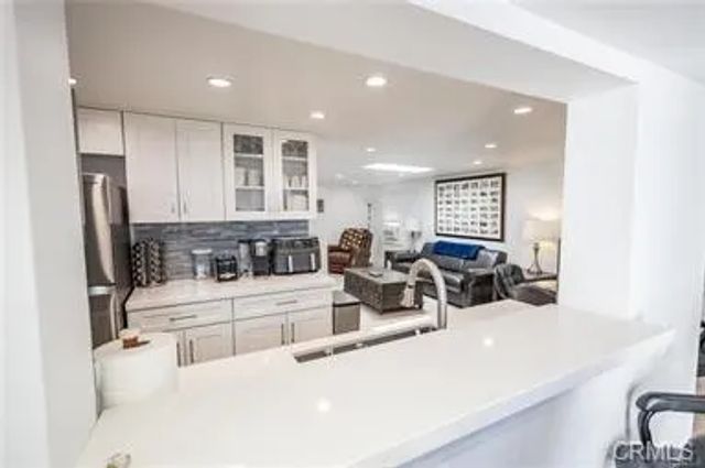 1825 W Balboa Boulevard, Newport Beach, CA 92663