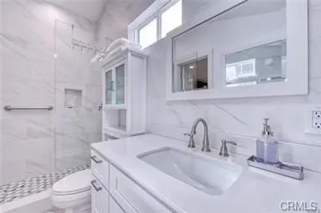 1825 W Balboa Boulevard, Newport Beach, CA 92663