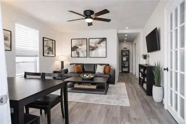 1825 W Balboa Boulevard, Newport Beach, CA 92663