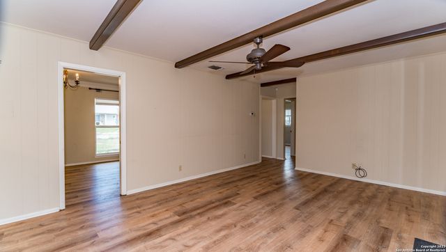 4146 Longvale Dr, San Antonio, TX 78217