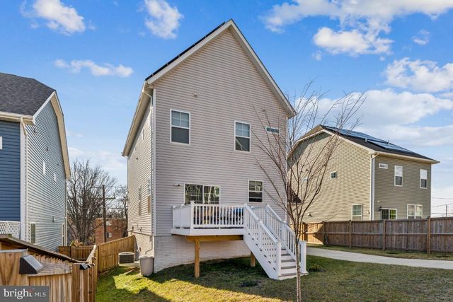 1333 EASTERN AVE, Capitol Heights, MD 20743