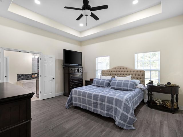 117 Coyote Cave Lane, Alvord, TX 76225