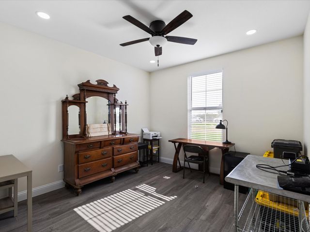 117 Coyote Cave Lane, Alvord, TX 76225