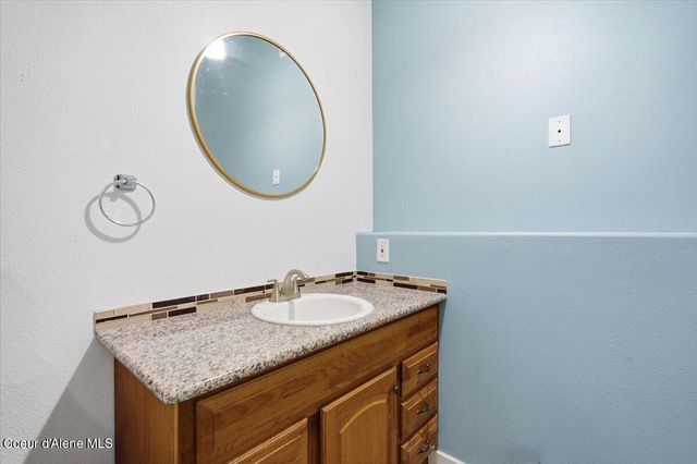 106 E 9th AVE, Post Falls, ID 83854