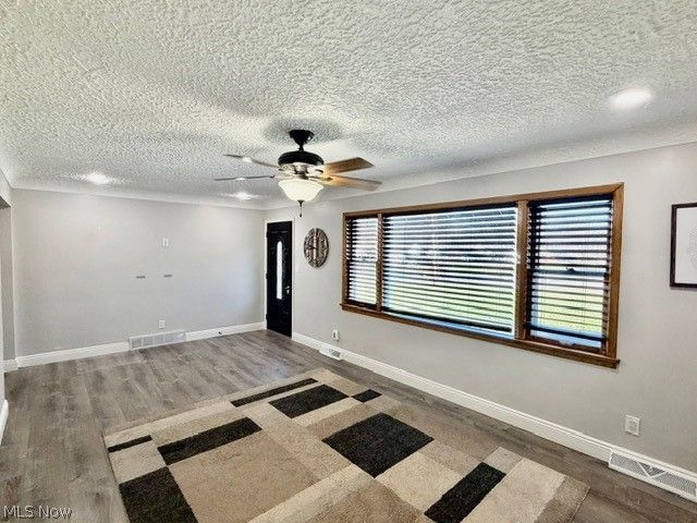 1264 Everbright Drive, Uniontown, OH 44685