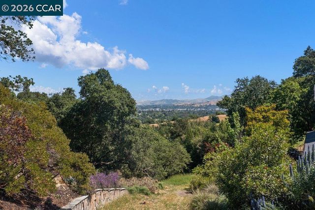 18 Diablo Oaks Way, Lafayette, CA 94549