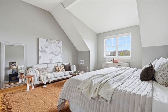 76 Boston St 76, Salem, MA 01970