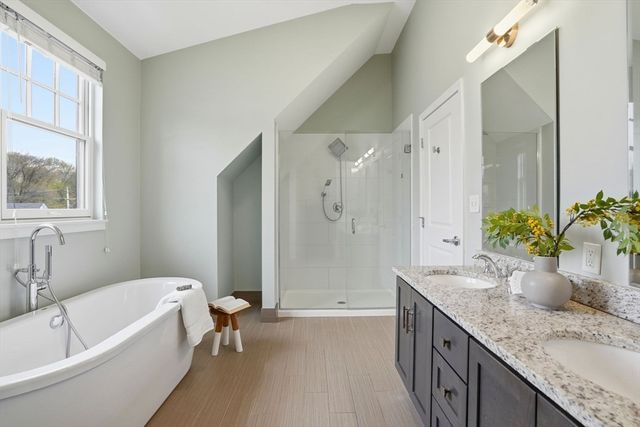 76 Boston St 76, Salem, MA 01970