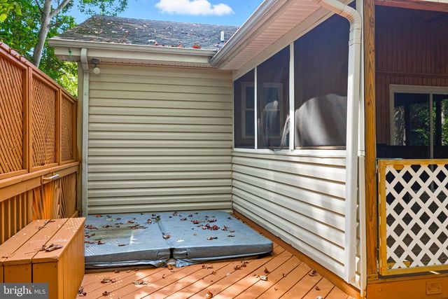 2180 HARPOON DR, Stafford, VA 22554