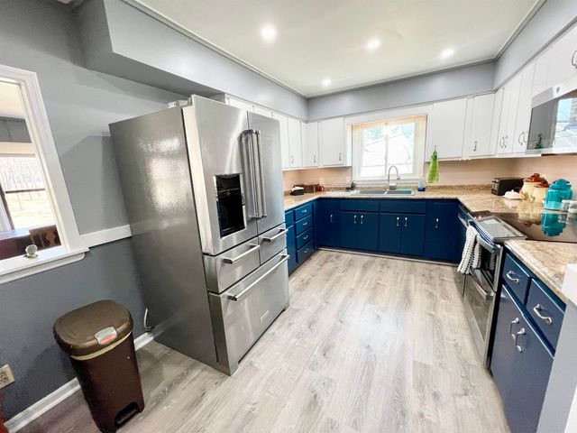 304 Parliament Drive, Horseshoe Bend, AR 72512