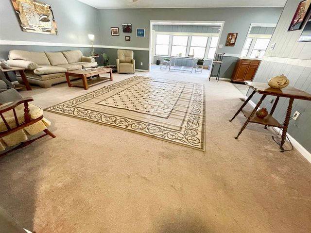 304 Parliament Drive, Horseshoe Bend, AR 72512