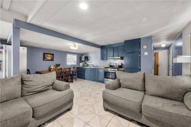 18540 Soledad Canyon 34, Canyon Country, CA 91351