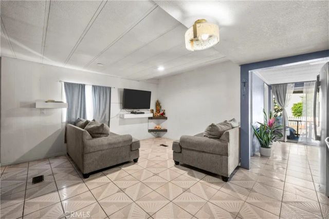 18540 Soledad Canyon 34, Canyon Country, CA 91351
