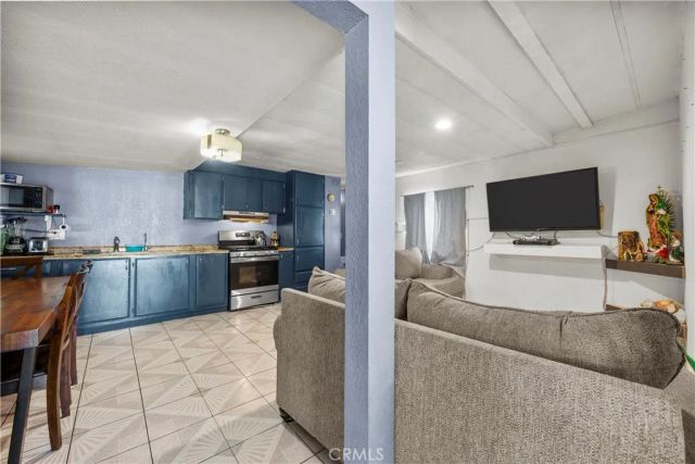 18540 Soledad Canyon 34, Canyon Country, CA 91351