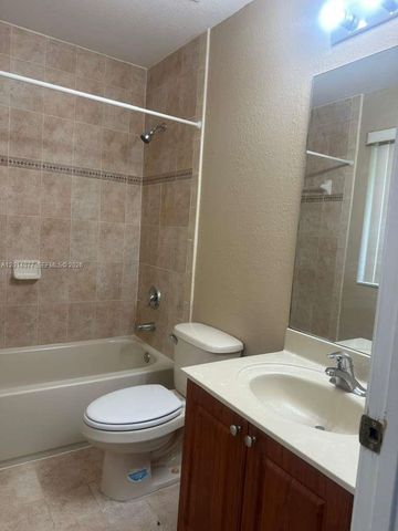 2913 SE 15th Rd 64, Homestead, FL 33035