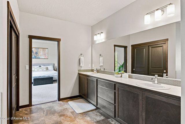 1675 N Bunting LN, Post Falls, ID 83854