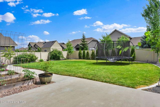 1675 N Bunting LN, Post Falls, ID 83854