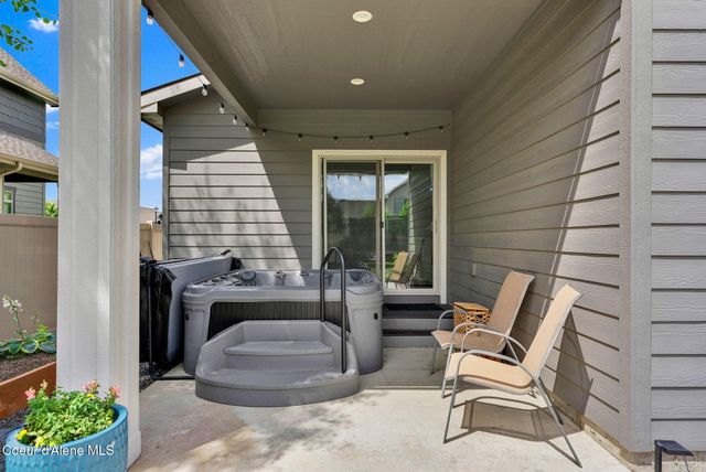 1675 N Bunting LN, Post Falls, ID 83854