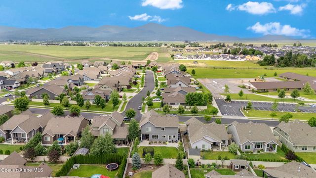 1675 N Bunting LN, Post Falls, ID 83854