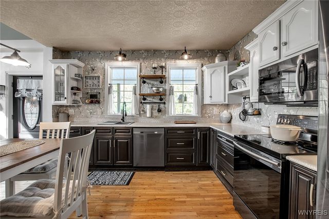 568 & 574 Town Line Road, Lancaster, NY 14086