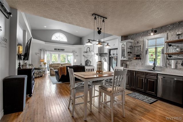 568 & 574 Town Line Road, Lancaster, NY 14086