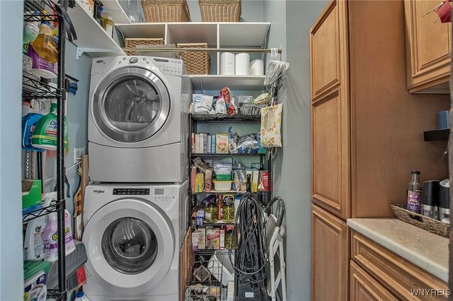 568 & 574 Town Line Road, Lancaster, NY 14086