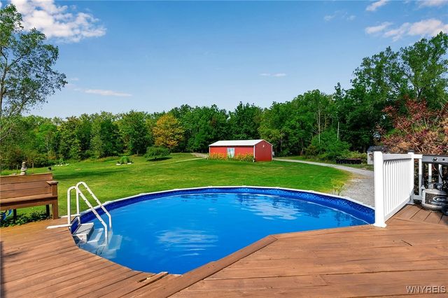 568 & 574 Town Line Road, Lancaster, NY 14086