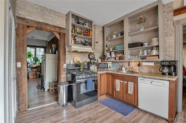 568 & 574 Town Line Road, Lancaster, NY 14086