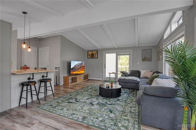 568 & 574 Town Line Road, Lancaster, NY 14086