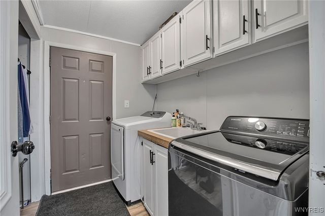 568 & 574 Town Line Road, Lancaster, NY 14086