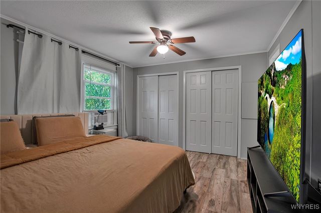 568 & 574 Town Line Road, Lancaster, NY 14086