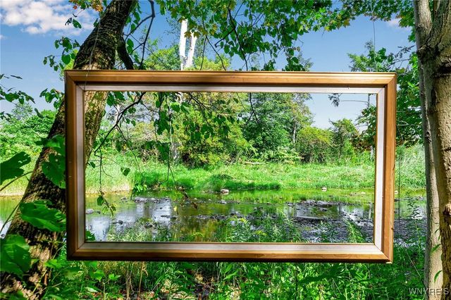 568 & 574 Town Line Road, Lancaster, NY 14086